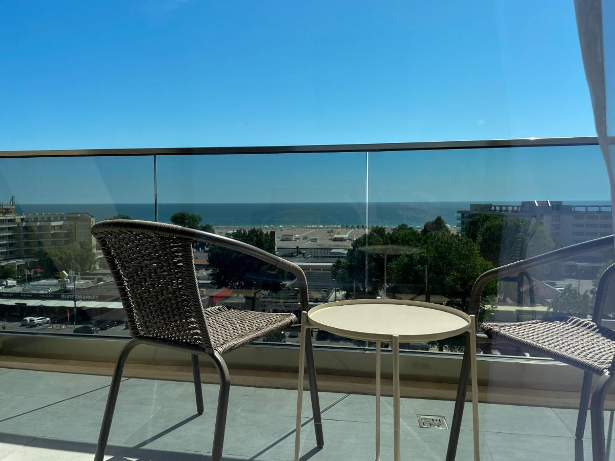 Azure Sea Apartments - Bychoice Mamaia Exteriör bild