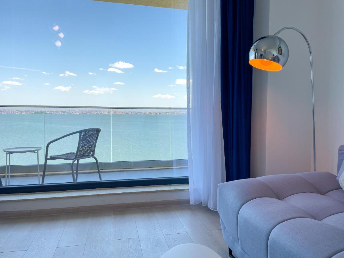 Azure Sea Apartments - Bychoice Mamaia Exteriör bild