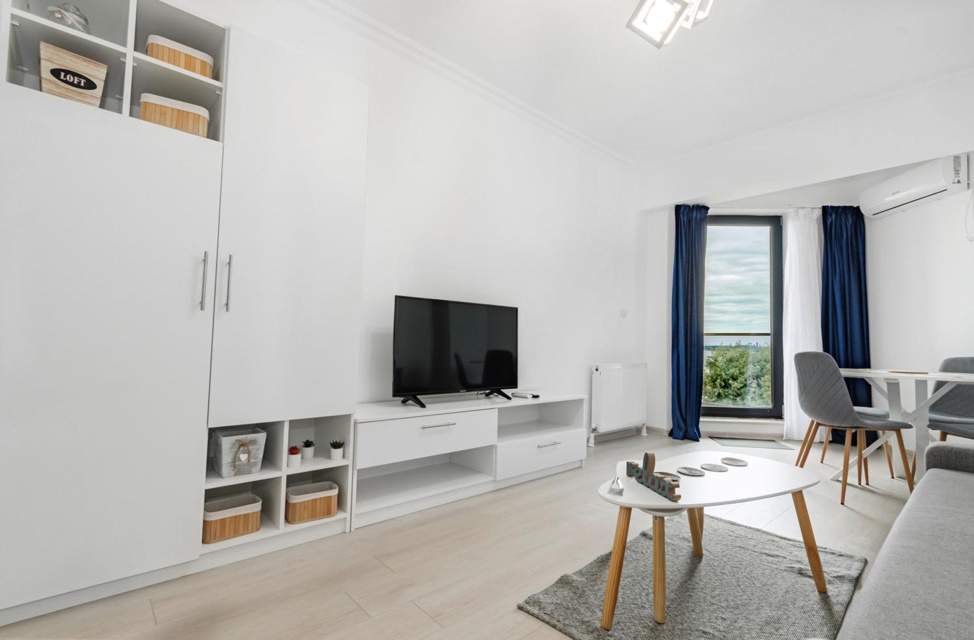 Azure Sea Apartments - Bychoice Mamaia Exteriör bild